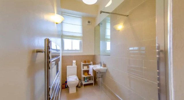 Апартаменты Spacious 3BR Apt moments from the Meadows & Old Town