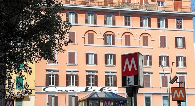 CASA LILI ROMA, Bed and Breakfast, Prenota Hotel San Giovanni Roma