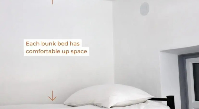 Кровать в общем номере ESENIN 1 Hostel & Bar
