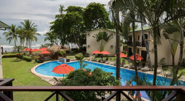Номер Standard с 2 комнатами с видом на бассейн Club del Mar Oceanfront