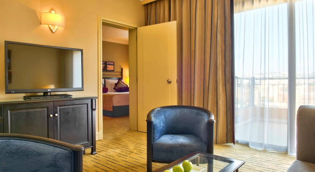 Corinthia St Georges Bay, Забронировать Отель Отели Сент-Джулианс 5 звезд, 5*