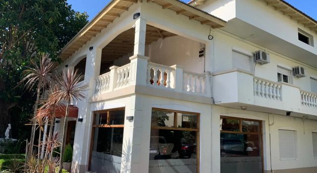 Hotel Casablanca Pinamar, Rezerwuj Hotel Hotele w Buenos Aires z basenem, Basen