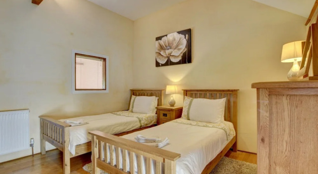 Lovely Apartment in Converted, Stone Barn Located in Tiverton, Varaa Huoneisto Asunnot kohteessa Merseyside, Huoneisto