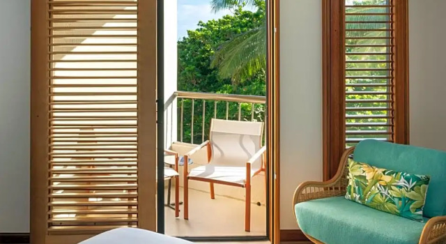 Четырёхместный номер Standard с видом на сад Sheraton Kauai Coconut Beach Resort
