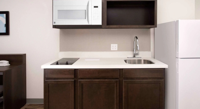 Четырёхместный номер Standard WoodSpring Suites Austin South Central I-35