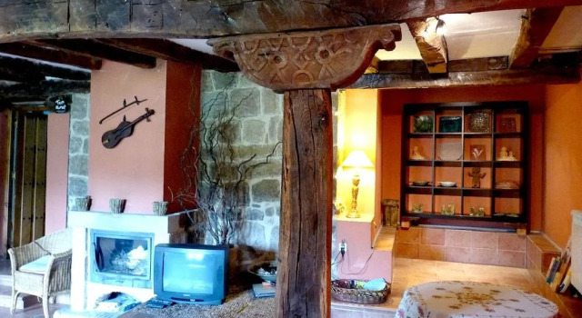 Casa Rural Los Abedules - Casas Valrural, Varaa Hotelli Aguilar de Campoo 