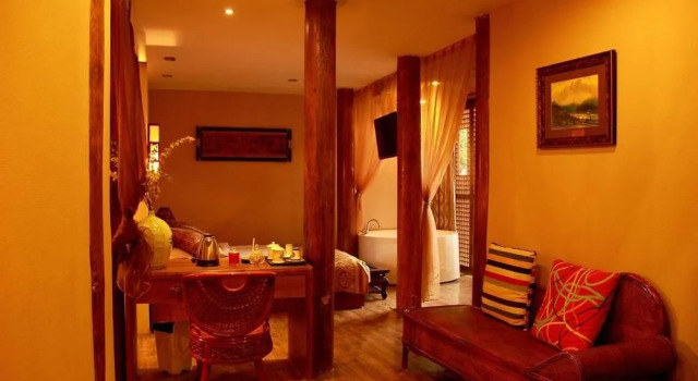 Lijiang V12 Inn, Забронировать Отель Лицзян Юньнань, рядом с Улица Сквер-стрит Древнего города Даянь