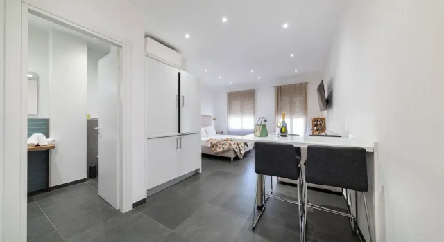 Студия с балконом NG Guest House il Gallura