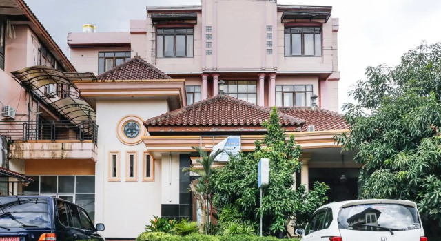 OYO 3759 Delima Guest House Syariah, Rezervovat Penzión Hotely v Kalimantan s parkováním, Parkování