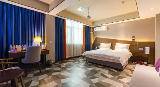 Luohe Lejia Film & Television Hotel, Rezervovat Hotel Luohe Henan