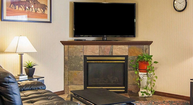 Quality Inn Bend North, Book Hotel Bend Bachelor