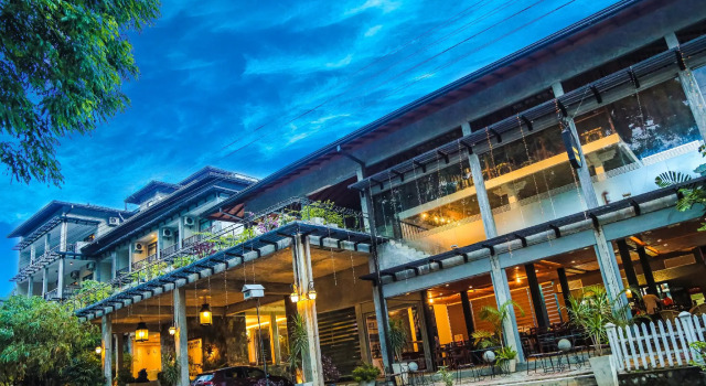 Oak Ray Ella Gap Hotel, Забронировать Отель Отели Элла с бассейном, рядом с Девятиарочный мост, Бассейн