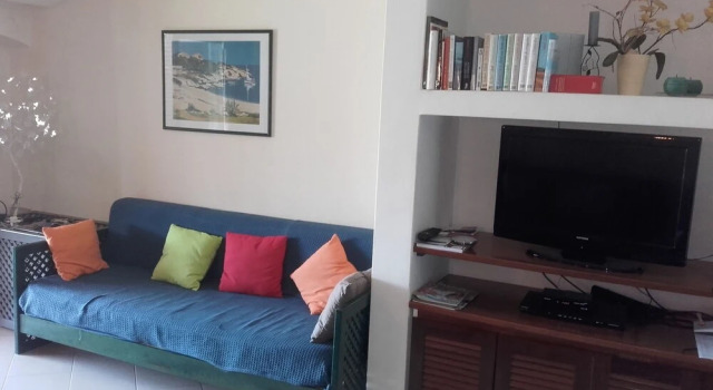 Inviting Duplex 1-bed Apartment in Albufeira Town