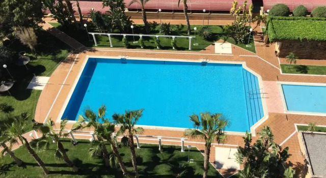 Апартаменты Beautiful apartment with swimming pool and beach