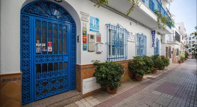 Hostal San Ramon, Забронировать Отель Марбелья Коста-дель-Соль, рядом с Автобусный вокзал Марбельи