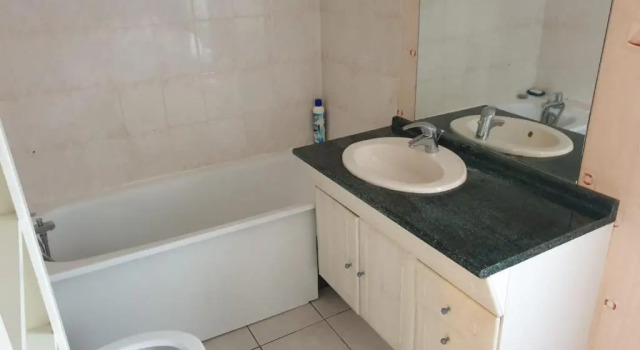 Кровать в общем номере Auberge  KAMA - Hostel