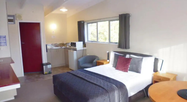Студия с красивым видом из окна Spa Lodge Motel