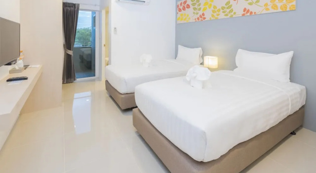 Двухместный номер Standard с балконом Trat City Hotel