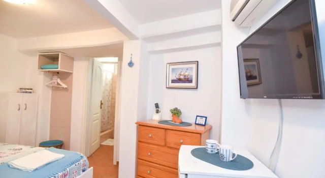 Sailor House
