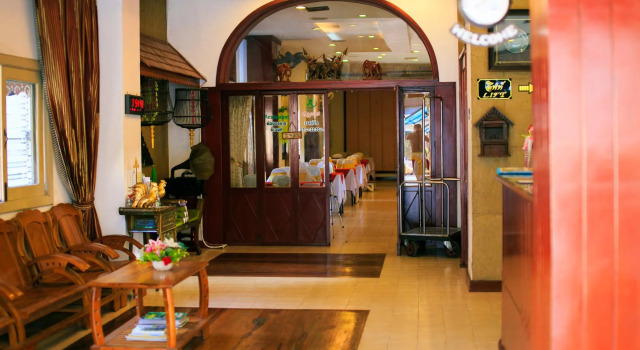 Regent Lodge Lampang, Забронировать Отель Лампанг Lampang Province, рядом с Уличный рынок «Кад Кун Та»