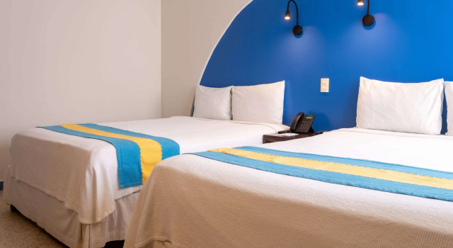 Hotel & Suites Villasol, Rezervați Hotel Hoteluri în Puerto Escondido cu parcare, Parcare