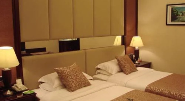Xingyi City Full House Wenzhou Hotel, Book Hotel Qianxinan China