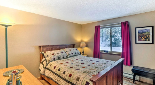 Free Ski Shuttle: Mtn Escape in Breckenridge!