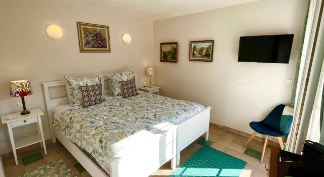 Номер Standard Sans Souci Bed and Breakfast with Luxe Heated Pool