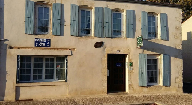 Logis des Lauriers Roses, Book Hotel Marennes Charente-Maritime