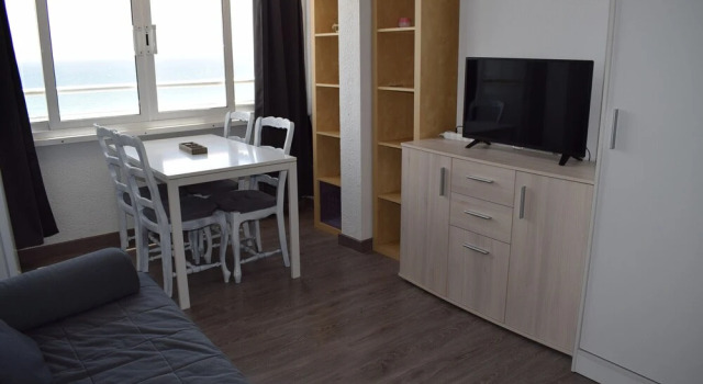 323-estudio Situado en Primera Línea de Playa