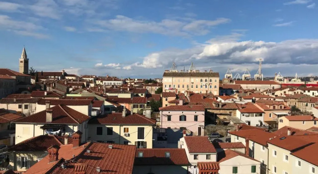 Апартаменты с балконом Hostel Villa Domus