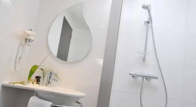 Номер Standard Hotel Eden Park Pau Est, avec Piscine
