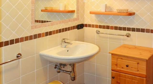 Апартаменты Apartment in Pellizzano With Paid Sauna