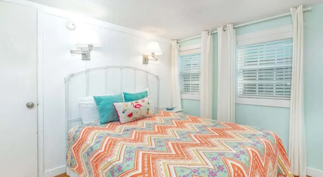 Blue Crab Cottage, Buchen Sie Ferienhaus Hotels in Tybee Island mit Parkplatz, Parkplätze
