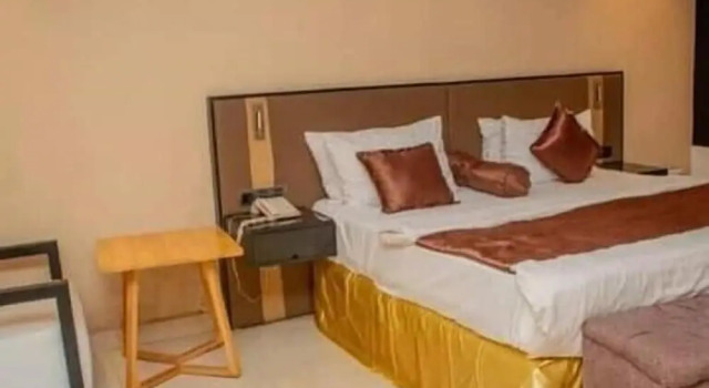 Axion Hotel, Đặt Khách sạn Khách sạn ở Imo có hồ bơi, Hồ bơi