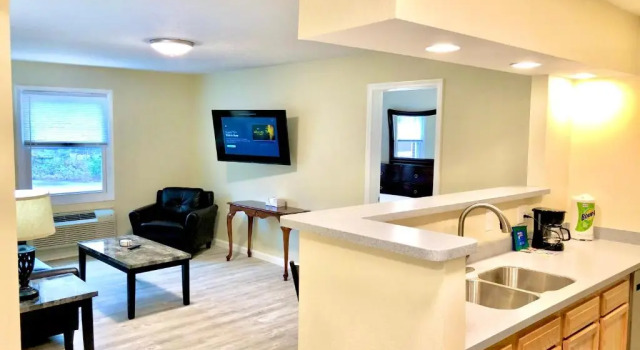 Люкс с 2 комнатами Bicentennial Inn