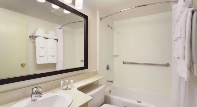 Номер Standard Travelodge Suites by Wyndham Moncton