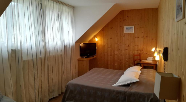 Двухместный номер Standard Hôtel Restaurant Les Tilleuls et son espace détente