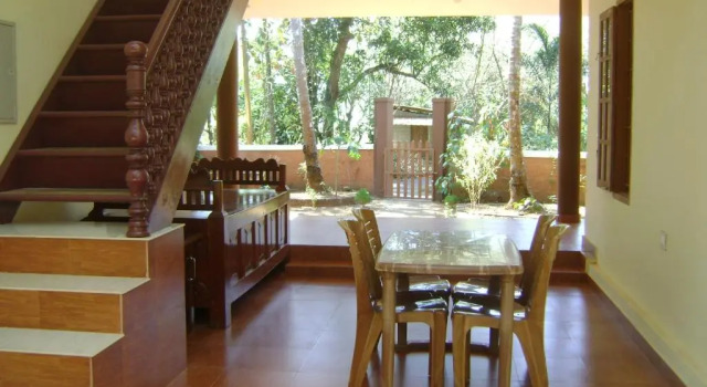 Economy Zimmer Ivory Coaste