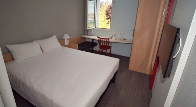 Семейный номер Standard ibis Nemours