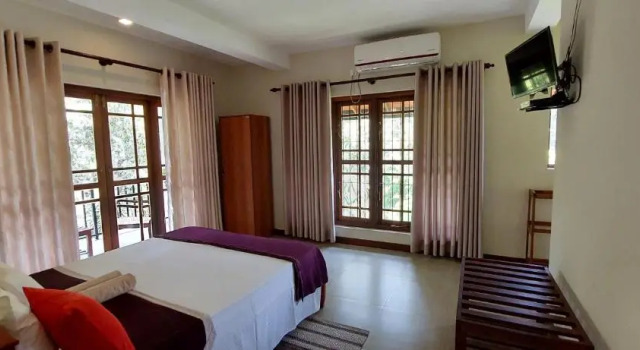 Люкс с балконом Windy Ridge Kandy