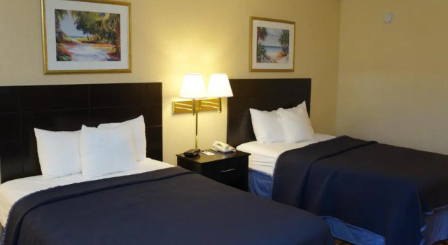Четырёхместный номер Standard Quality Inn Fort Myers Cape Coral