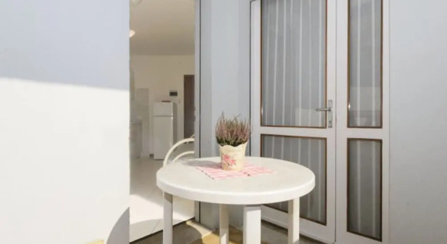 Апартаменты c 1 комнатой с балконом Charming Property With Shared Pool