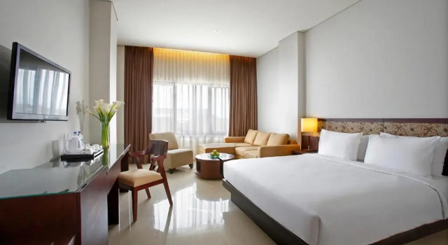 Lüks çift kişilik oda Hotel Santika Purwokerto