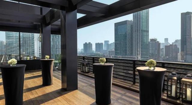 Номер Standard Пентхаус Upper House Chengdu