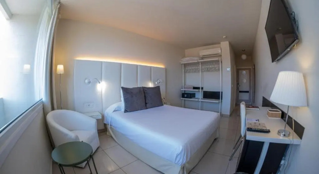 Двухместный номер Economy ON Hotels Oceanfront Adults Designed