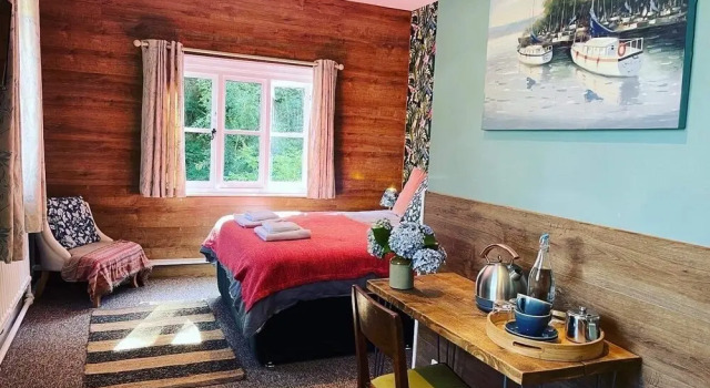 The Cottage Inn, Reservar Casa de férias Moradias em Merseyside, Vila