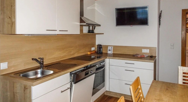 Awesome Apartment in Altenmarkt With 3 Bedrooms and Wifi, Rezerwuj Apartament Hotele w Salzburg z parkingiem, Parking