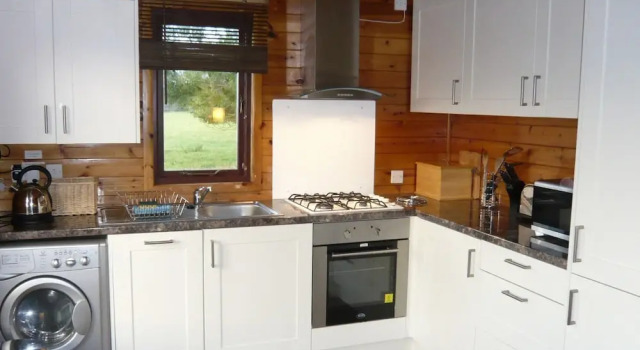 Шале Cosy Pine Lodge With far Reaching Country Views and Large sun Deck