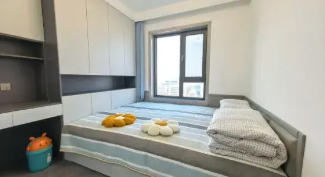 Семейный люкс с 2 комнатами 9520 High-End Garden Courtyard Homestay (Meihekou Northeast Sleepless City Hailong Lake Branch)